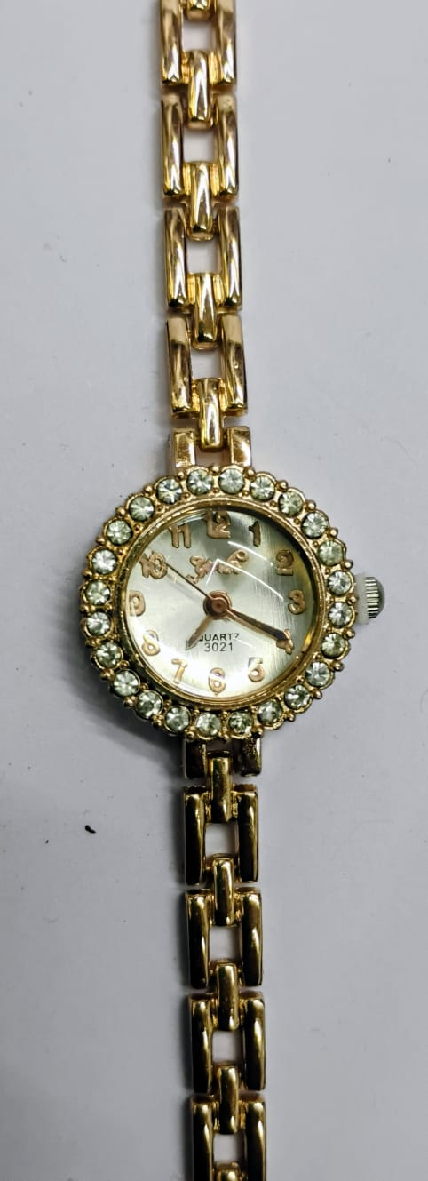 Blush Garden Charm Watch golden dial 3